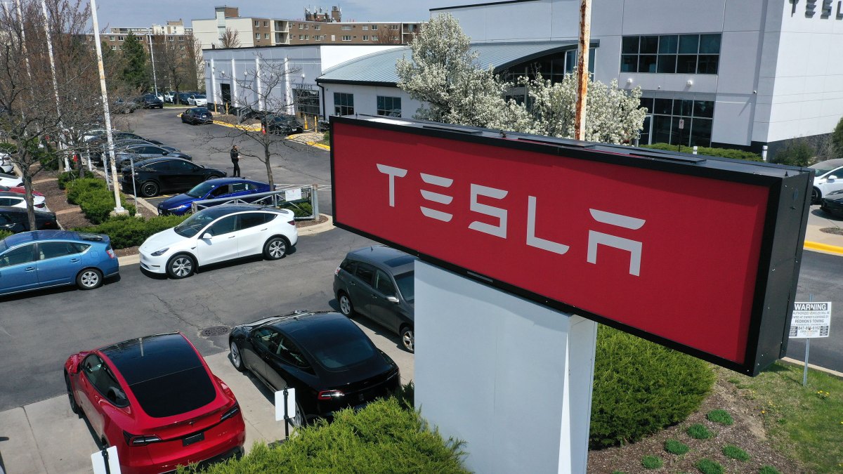 Tesla says data breach impacting 75,000 employees was an insider job