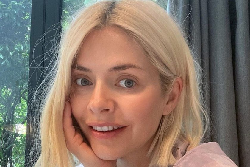 Holly Willoughby shares ultra-rare glimpse of incredible kitchen inside £3 million London home