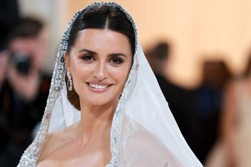 Penelope Cruz just turned 50 and THIS is how she looks decades younger