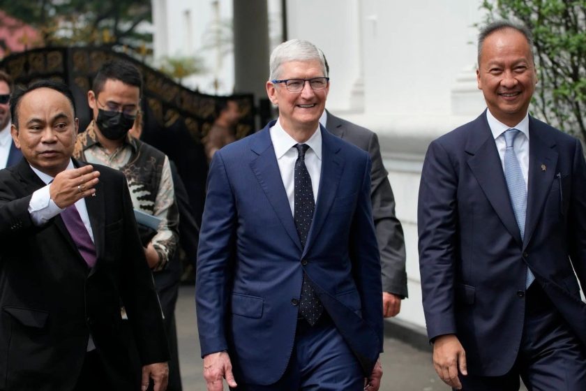 Apple Considers Expanding Manufacturing Base to Indonesia